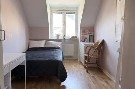 Ljust rum i centrala Stockholm